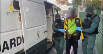 2025-02-19_detencion_patrones_cayuco_canarias_037333462704063938107.jpg